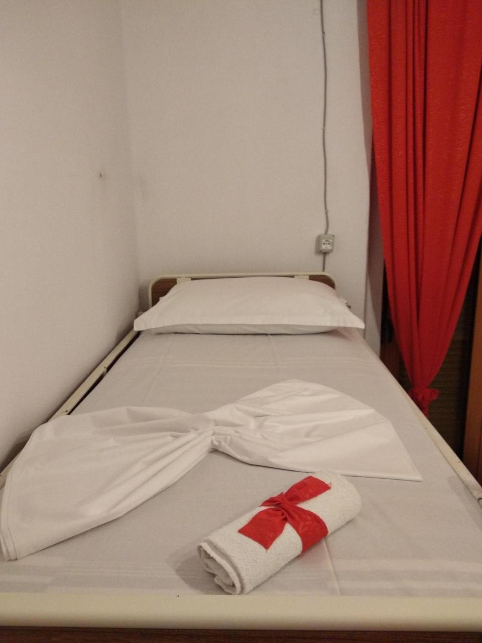 My Hostel In Берат Экстерьер фото