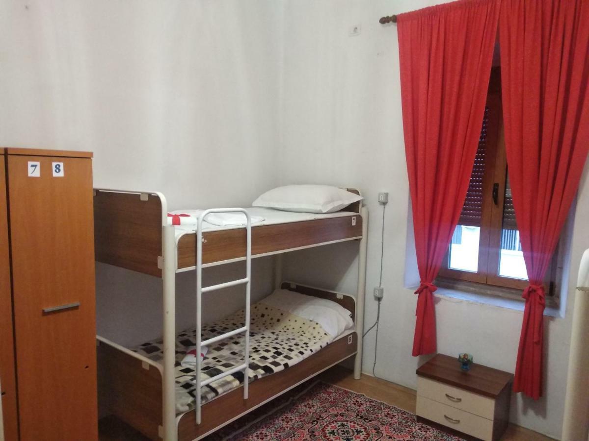 My Hostel In Берат Экстерьер фото